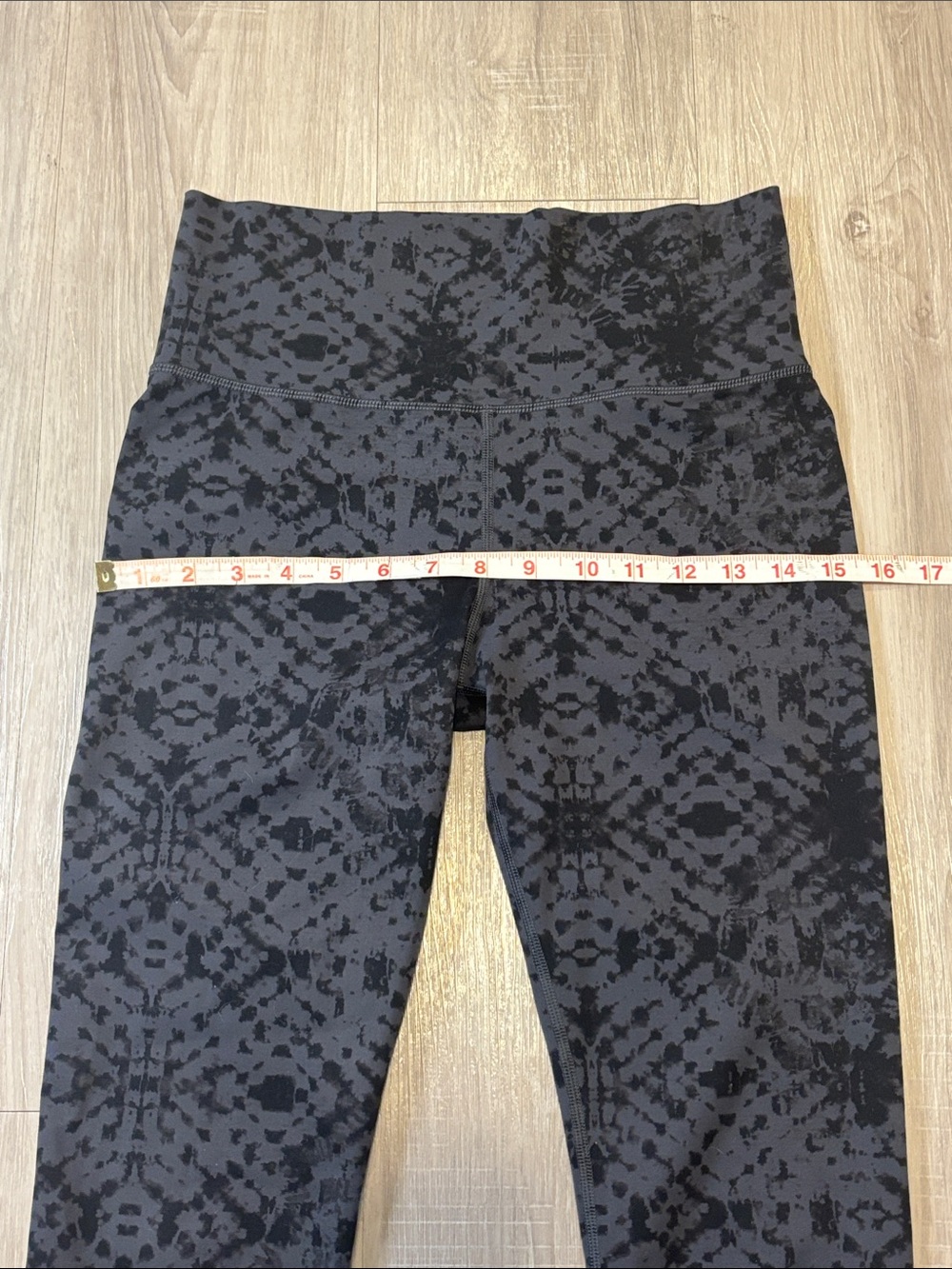 Vuori Studio Printed Legging, Charcoal Shibori - Picture 13 of 16